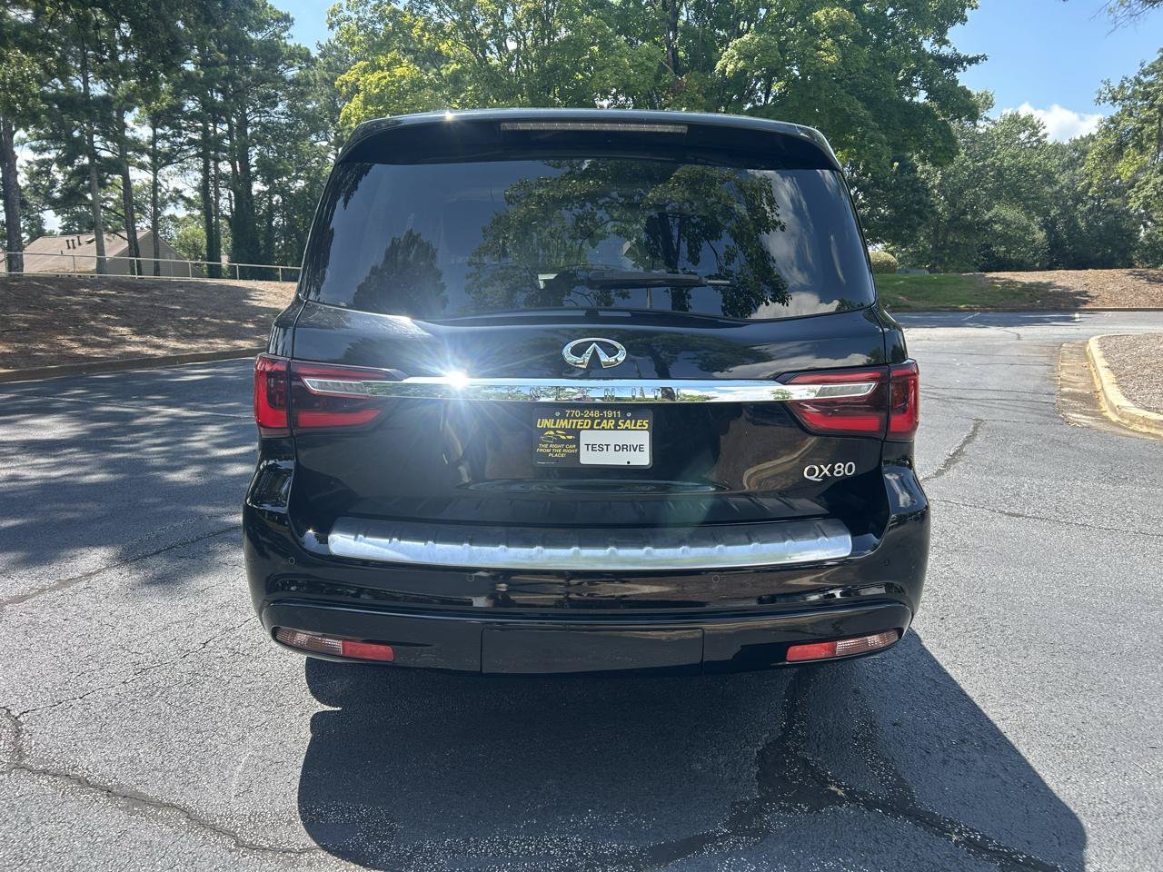 Used 2019 INFINITI QX80 Luxe w/ 22" Wheel Package AWD/4WD image 4