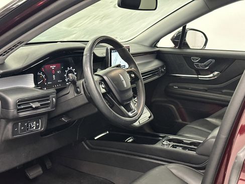 Certified 2021 Lincoln Corsair AWD w/ Premium Package image 13