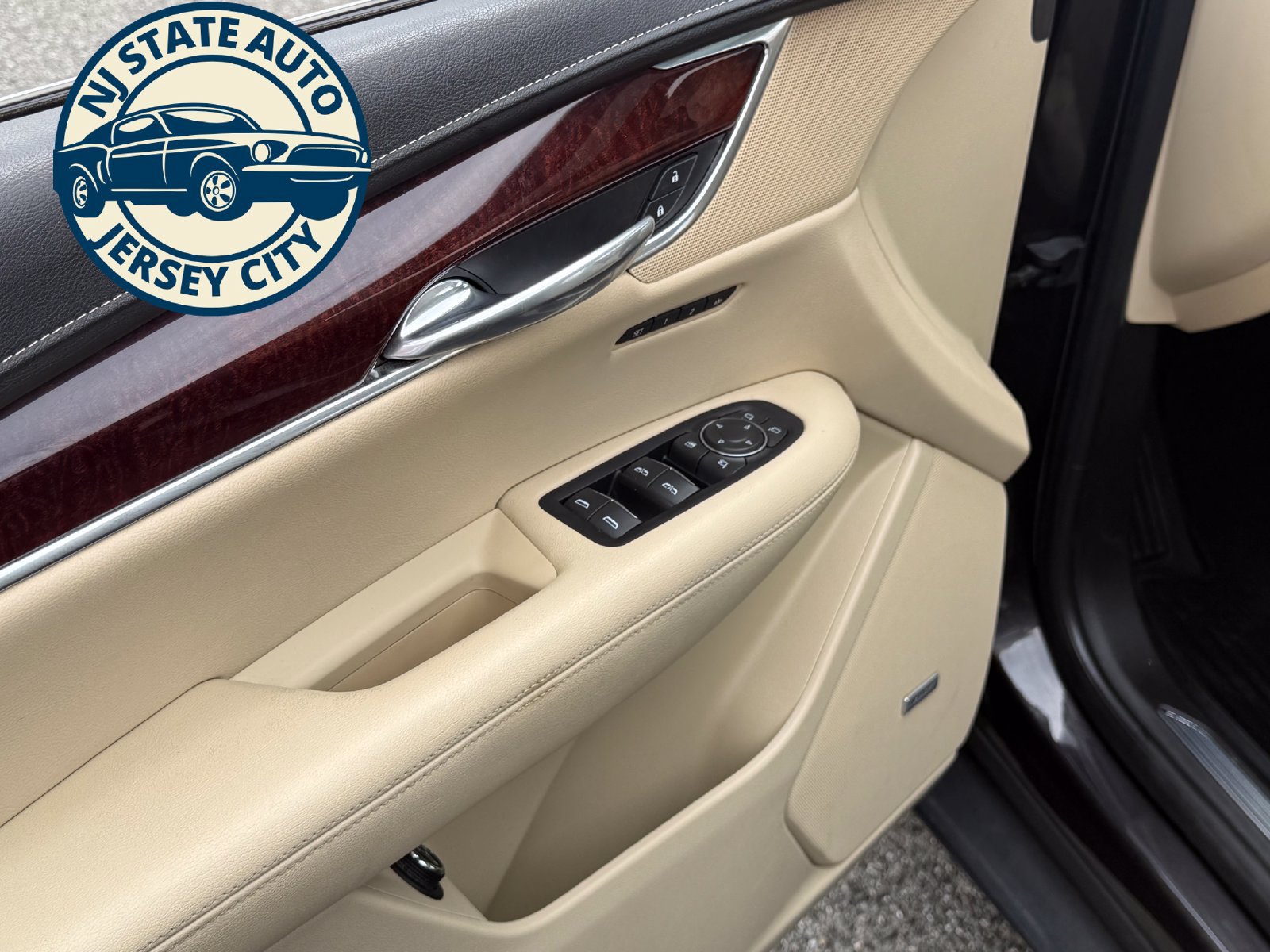 Used 2018 Cadillac XT5 Premium Luxury w/ Driver Assist Package AWD/4WD image 26