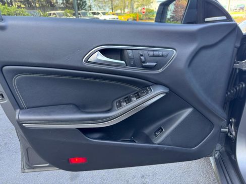 Used 2015 Mercedes-Benz CLA 250 4MATIC image 30