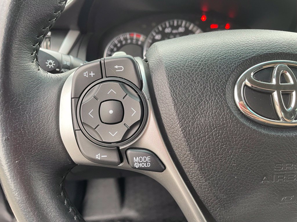 Used 2014 Toyota Camry SE FWD image 15