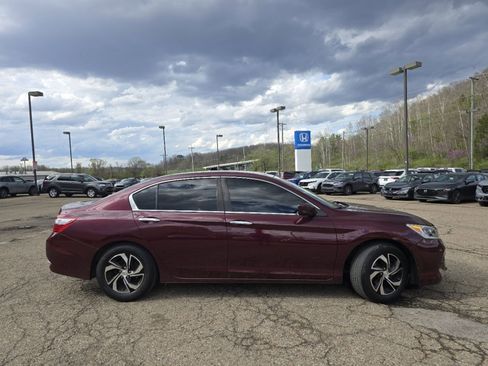 Used 2017 Honda Accord LX image 13