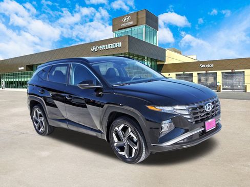 Used 2023 Hyundai Tucson SEL w/ Convenience Package image 3