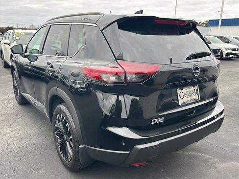 Used 2026 Nissan Rogue Dark Armor FWD image 5