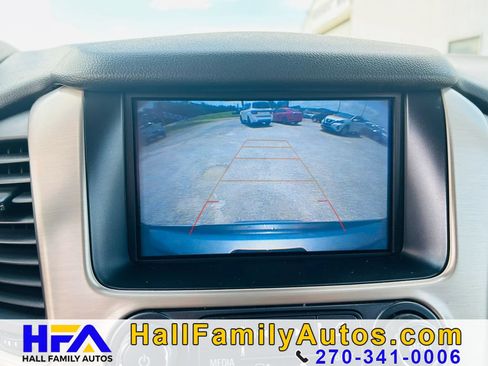 Used 2018 GMC Yukon Denali w/ Open Road Package AWD/4WD image 37