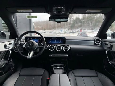 Used 2025 Mercedes-Benz CLA 250 4MATIC image 26
