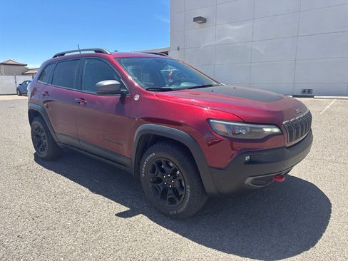 Used 2021 Jeep Cherokee Trailhawk w/ Technology Group AWD/4WD image 7
