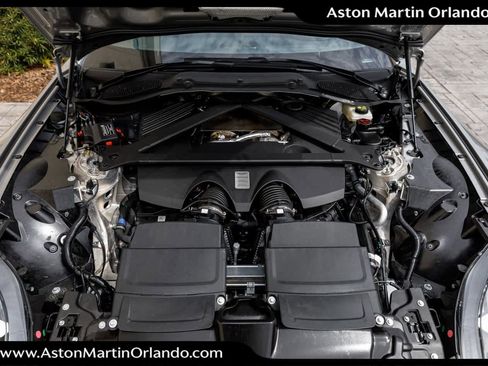 Used 2025 Aston Martin V8 Vantage Coupe image 61
