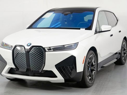 Used 2023 BMW iX xDrive50 w/ Sport Package image 54