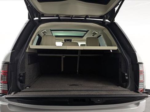 Used 2016 Land Rover Range Rover Supercharged image 18