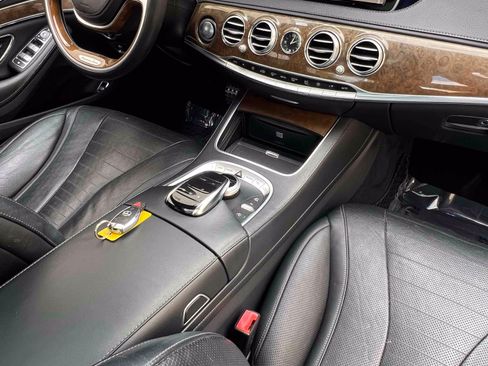 Used 2015 Mercedes-Benz S 550 Sedan image 24