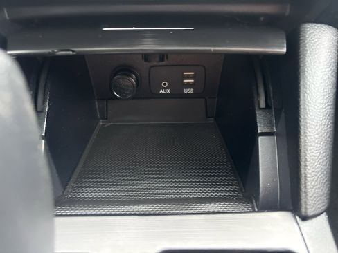 Used 2017 Subaru Outback 2.5i Touring image 26