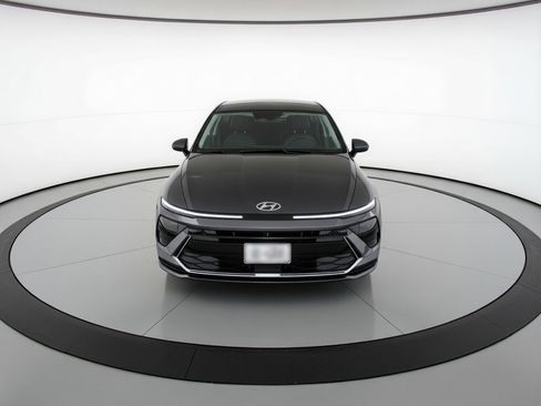 Used 2025 Hyundai Sonata SEL image 2