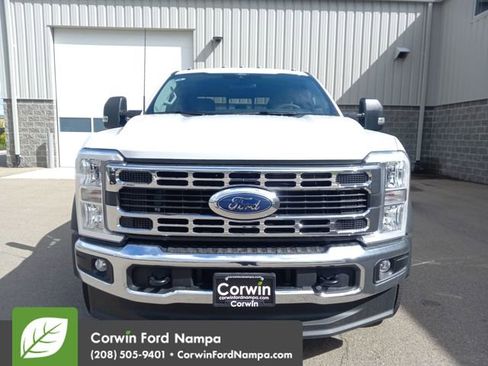 New 2026 Ford F550 4x4 Crew Cab image 8