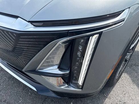 Used 2024 Cadillac Lyriq Luxury w/ LPO, Floor Liner Package AWD/4WD image 32