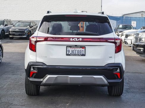 Certified 2024 Kia Seltos SX w/ SX Sunroof Package AWD/4WD image 6