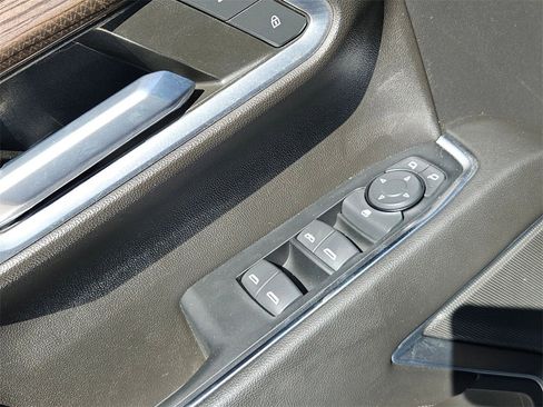 Used 2022 Chevrolet Silverado 1500 RST image 13