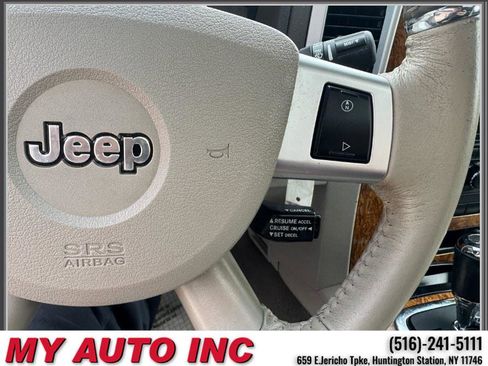 Used 2010 Jeep Grand Cherokee Limited image 22
