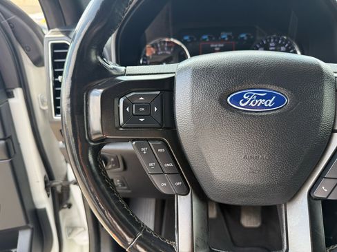 Used 2019 Ford Expedition Max Limited image 18