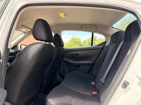 Used 2024 Nissan Sentra S FWD image 17