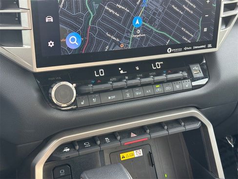 Used 2024 Toyota Tundra Limited image 17