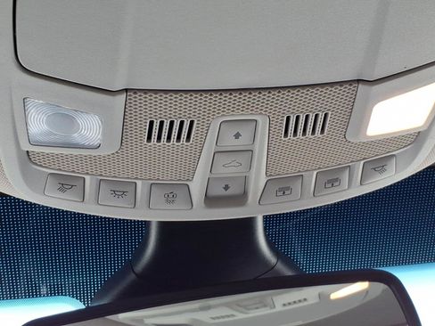 Used 2020 Ford Edge SEL w/ Convenience Package AWD/4WD image 19