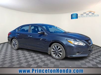 Used 2017 Nissan Altima 2.5 SV w/ Convenience Package