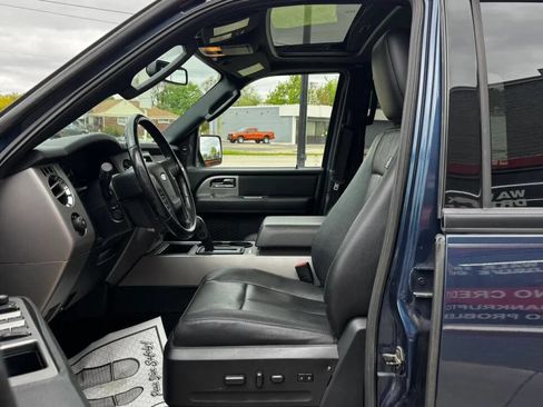 Used 2017 Ford Expedition EL XLT w/ Equipment Group 202A AWD/4WD image 14