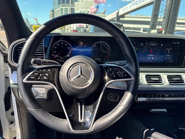 Used 2024 Mercedes-Benz GLE 450e 4MATIC image 13