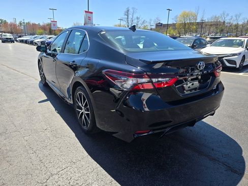 Certified 2023 Toyota Camry SE w/ Cold Weather Package AWD/4WD image 6
