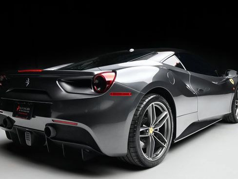 Used 2016 Ferrari 488 GTB image 27