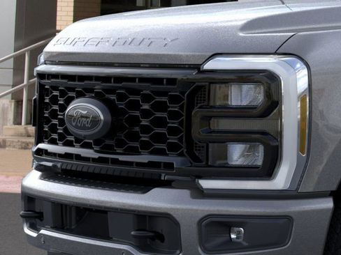 New 2026 Ford F350 Lariat w/ Black Appearance Package image 19
