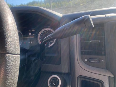 Used 2018 RAM 3500 Tradesman w/ Chrome Appearance Group AWD/4WD image 11