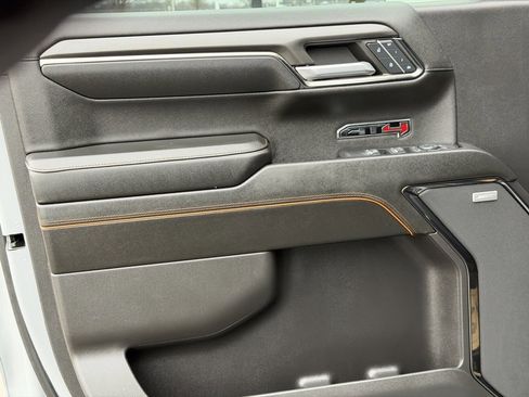 Used 2024 GMC Sierra 1500 AT4 w/ AT4 Premium Package image 23