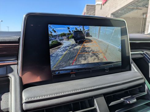 Certified 2024 GMC Yukon XL SLE image 19