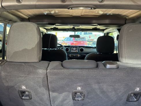 Used 2021 Jeep Wrangler Unlimited Sport image 44