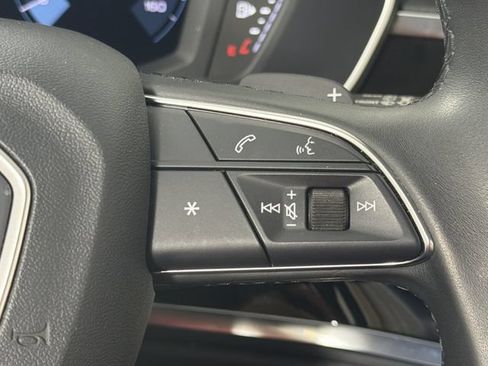 Used 2024 Audi Q3 2.0T Premium AWD/4WD image 10