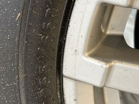 Used 2023 Chevrolet Colorado LT w/ LT Convenience Package image 11