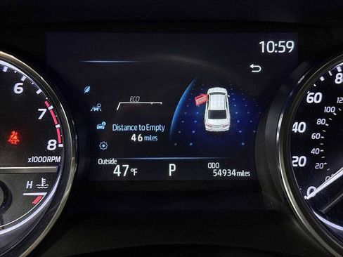 Certified 2020 Toyota Camry SE image 19