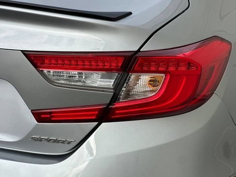 Used 2022 Honda Accord Sport image 36