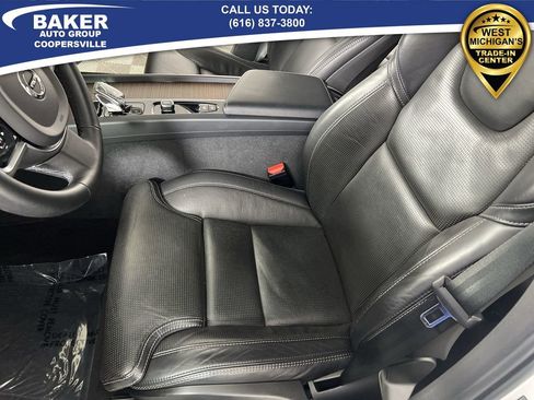 Used 2023 Volvo XC60 B6 Ultimate image 20