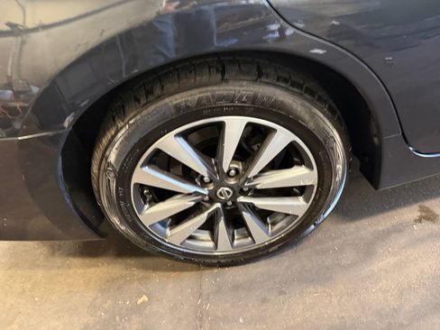 Used 2017 Nissan Altima 2.5 SV FWD image 27