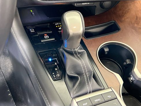 Used 2022 Lexus RX 450hL AWD w/ Premium Package image 16