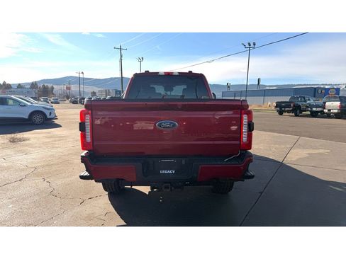 Used 2023 Ford F250 XLT w/ XLT Premium Package image 9