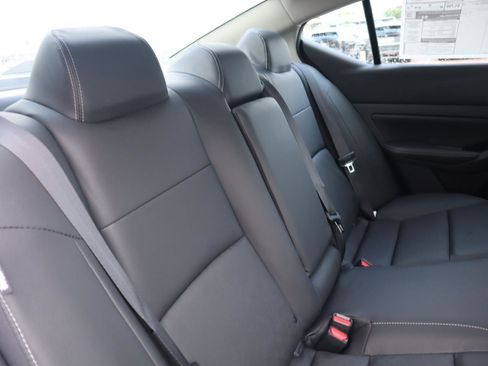 New 2025 Nissan Altima 2.5 SL image 44