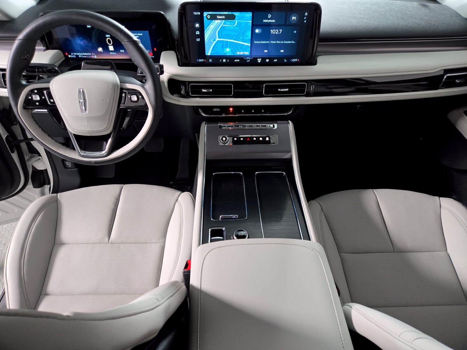 New 2027 Lincoln Aviator 2WD image 16