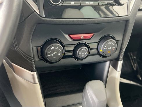 Used 2023 Subaru Forester Premium image 15