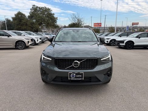 New 2026 Volvo XC40 B5 Plus w/ Protection Package Premier image 6