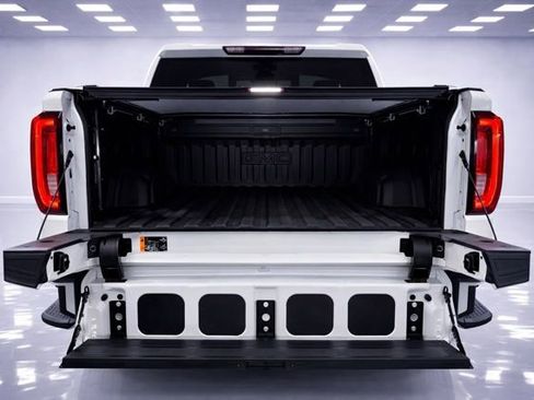 Used 2023 GMC Sierra 1500 SLT w/ SLT Premium Package image 11