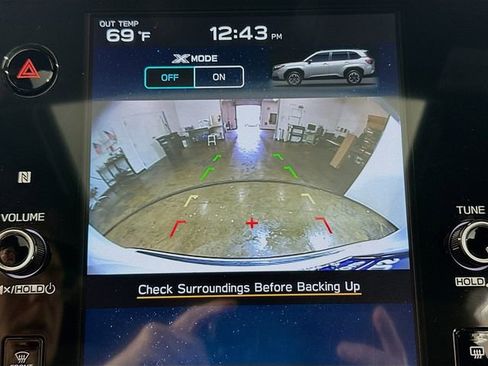 Used 2025 Subaru Forester Premium AWD/4WD image 23